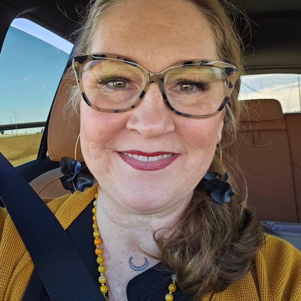 Meet your Posher, Janis